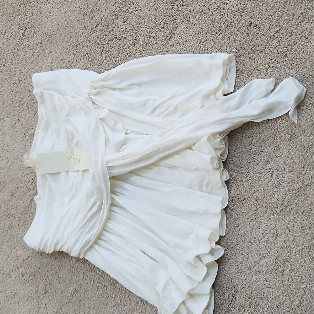 Skirt brand Yuka